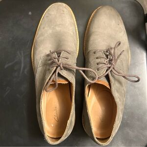 Clarks Men's shoes size 11 gray